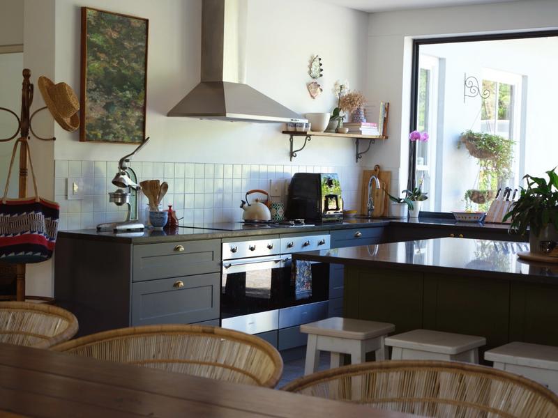 To Let 5 Bedroom Property for Rent in Tokai Western Cape